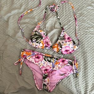 Floral bikini